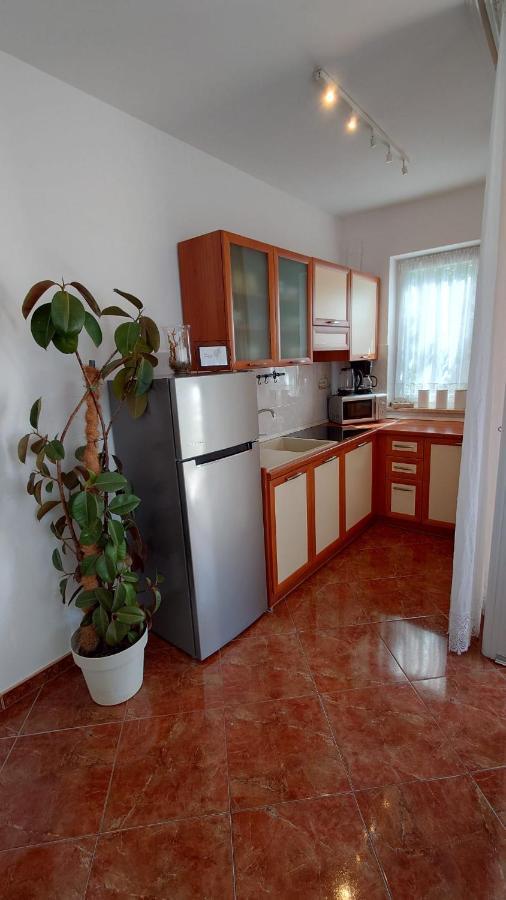 Apartments Lola Rovinj Exterior foto