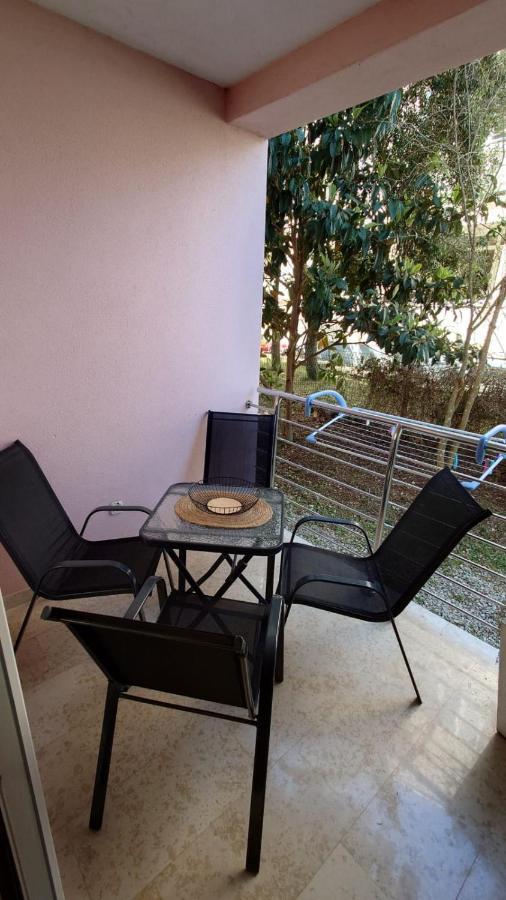 Apartments Lola Rovinj Exterior foto
